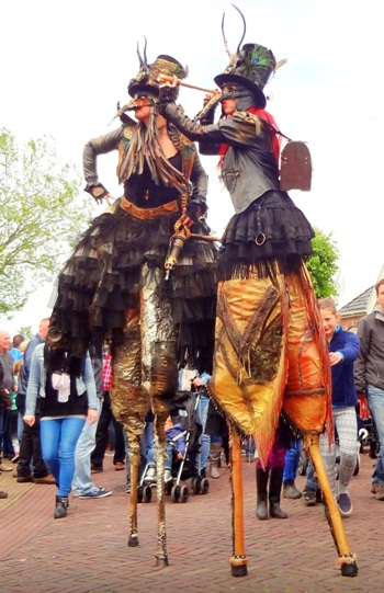 Steampunk Stilts - Stephworx - Stelten act